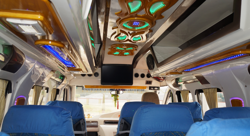 12 seater tempo traveller in Jaipur