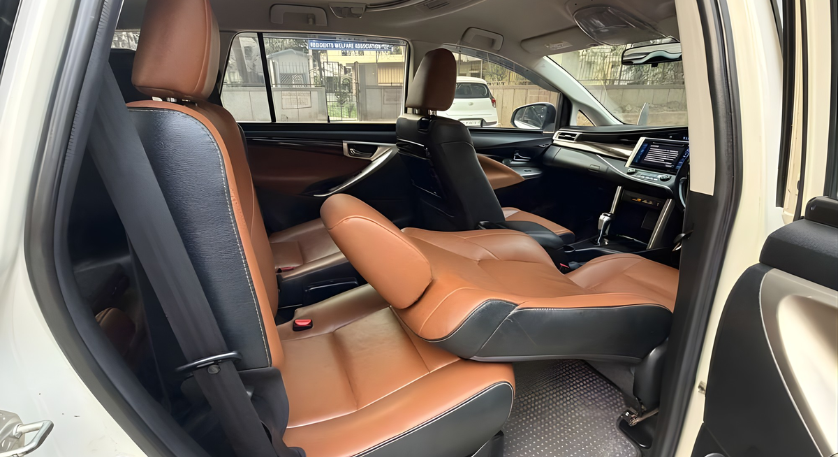 Hire innova Crysta in Jaipur