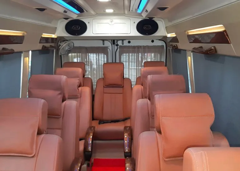 Luxury Maharaja Tempo Traveller for Rajasthan tour